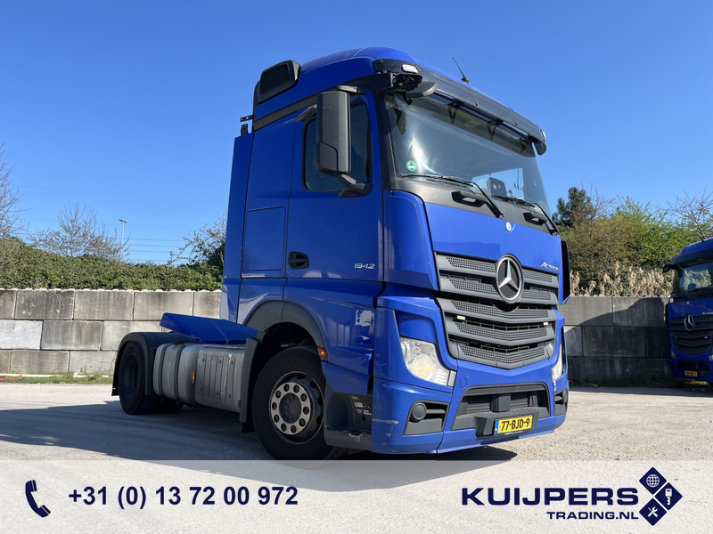 Mercedes-Benz Actros 1842 Streamspace / 945 dkm / 2 Tanks / NL Truck - Tractor head: gambar 1 Mercedes-Benz Actros 1842 Streamspace / 945 dkm / 2 Tanks / NL Truck - Tractor head: gambar 1