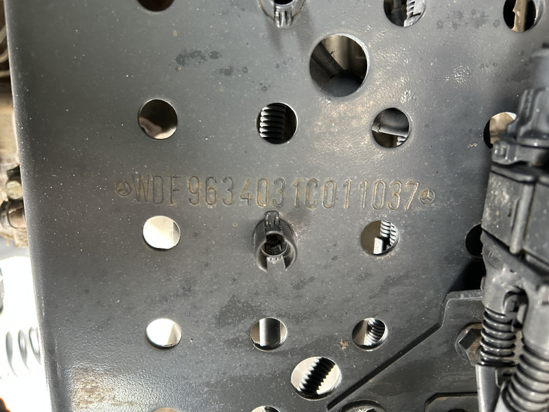 Tractor head Mercedes-Benz Actros 1845 Gigaspace / 549 dkm / 2 Tanks / Stand Airco / New Tacho V2: gambar 18