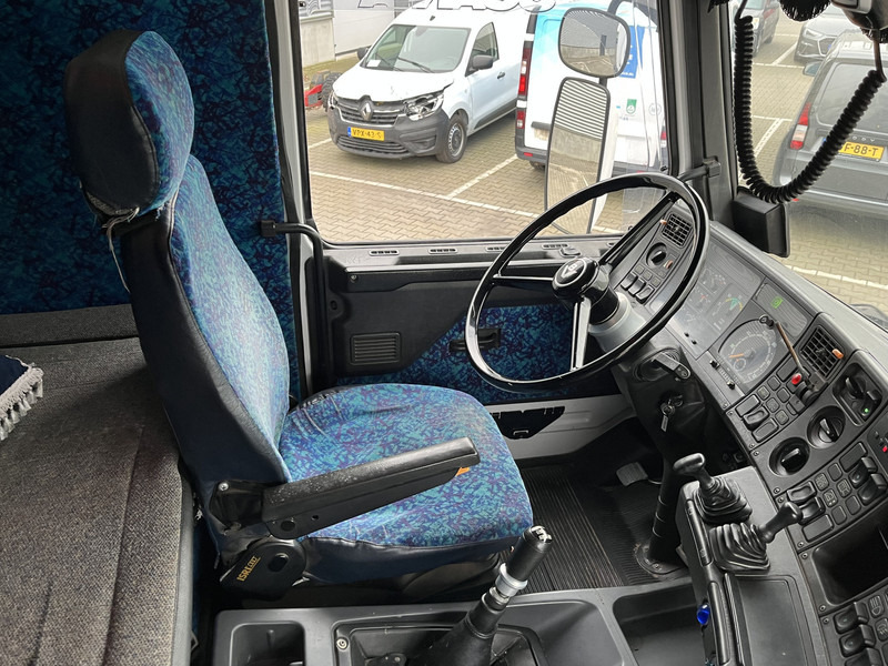 Scania R 143H V8 500 Streamline / V8 Sound / Retarder / Old Skool Classic - Tractor head: gambar 3 Scania R 143H V8 500 Streamline / V8 Sound / Retarder / Old Skool Classic - Tractor head: gambar 3