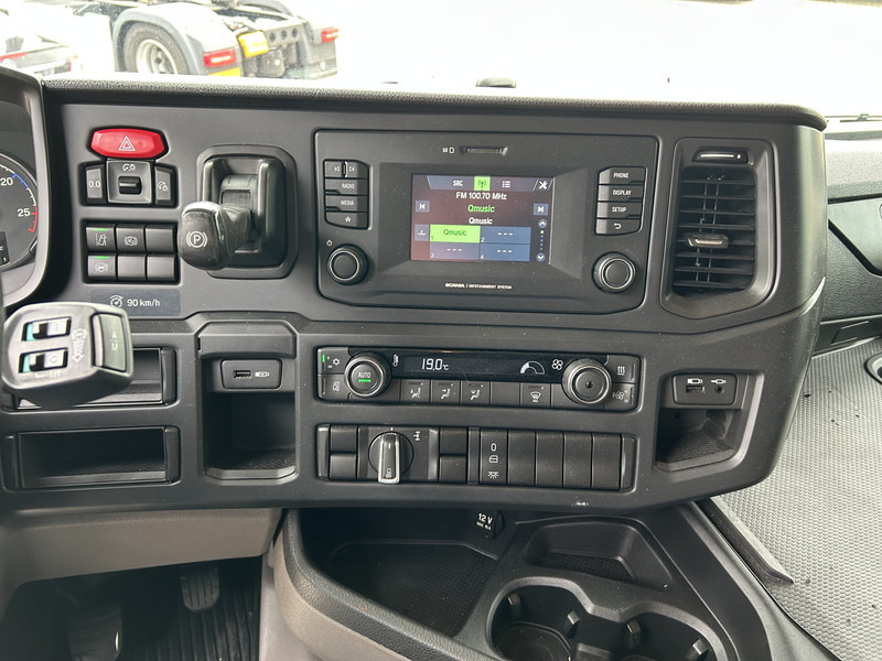 Tractor head Scania R450 Highline / Retarder / 707 dkm / APK TUV 03-26: gambar 6 Tractor head Scania R450 Highline / Retarder / 707 dkm / APK TUV 03-26: gambar 6