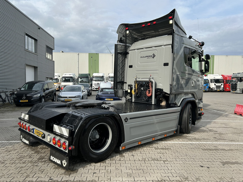 Scania R520 V8 / Showtruck / Buffl Special Interior / Vol Lucht / Retarder - Tractor head: gambar 2 Scania R520 V8 / Showtruck / Buffl Special Interior / Vol Lucht / Retarder - Tractor head: gambar 2