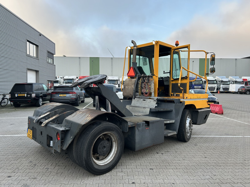 Terberg YT 182 / Cummins / Allison / 2008 / Terminal Tractor - Tractor head: gambar 2 Terberg YT 182 / Cummins / Allison / 2008 / Terminal Tractor - Tractor head: gambar 2