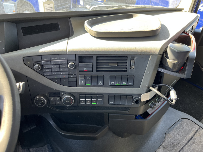 Volvo FH 420 Globetrotter / 919 dkm / 2 Tanks / VEB+ / APK TUV 07-25 - Tractor head: gambar 5 Volvo FH 420 Globetrotter / 919 dkm / 2 Tanks / VEB+ / APK TUV 07-25 - Tractor head: gambar 5