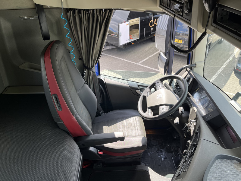 Volvo FH 420 Globetrotter / 939 dkm / 2 Tanks / VEB+ / APK TUV 07-25 - Tractor head: gambar 3 Volvo FH 420 Globetrotter / 939 dkm / 2 Tanks / VEB+ / APK TUV 07-25 - Tractor head: gambar 3
