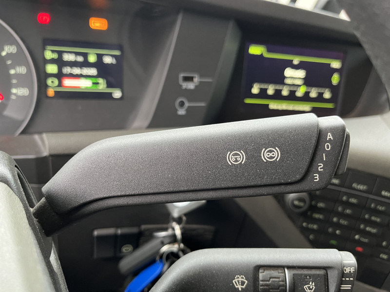 Volvo FH 420 Globetrotter / Dynamic Steering / New Tacho V2 / VEB+ / APK TUV 10-25 - Tractor head: gambar 5 Volvo FH 420 Globetrotter / Dynamic Steering / New Tacho V2 / VEB+ / APK TUV 10-25 - Tractor head: gambar 5