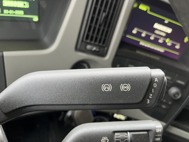 Volvo FM 410 Globetrotter / 814 dkm / VEB+ / Smart Tacho V2 / NL Truck - Tractor head: gambar 5 Volvo FM 410 Globetrotter / 814 dkm / VEB+ / Smart Tacho V2 / NL Truck - Tractor head: gambar 5