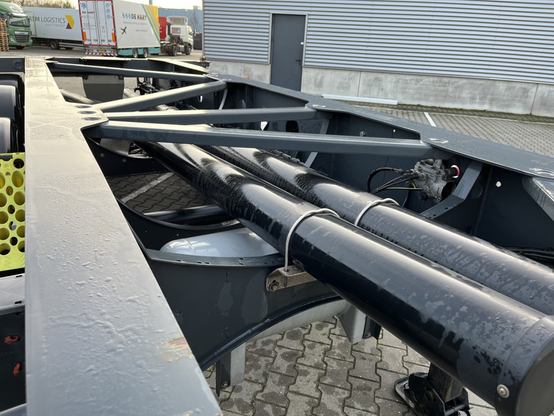 Van Hool A3C002 / ADR / 3x SAF / 20 FT Container / TE HUUR - Semi-trailer pengangkut mobil: gambar 3 Van Hool A3C002 / ADR / 3x SAF / 20 FT Container / TE HUUR - Semi-trailer pengangkut mobil: gambar 3