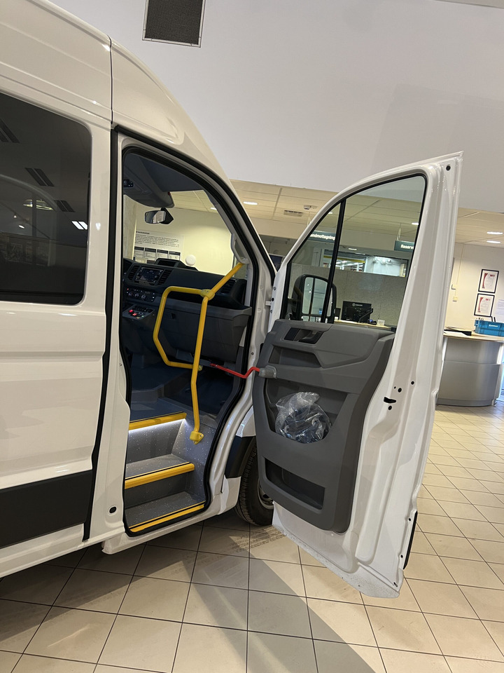 Bus mini, Van penumpang MAN TGE 6.160 Intercity: gambar 9