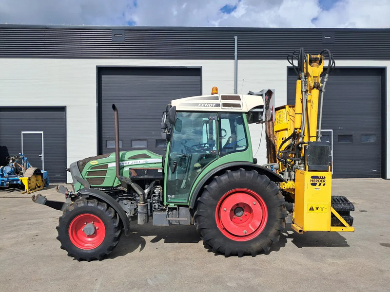 Fendt 210 P VARIO 210 P VARIO - Traktor: gambar 2 Fendt 210 P VARIO 210 P VARIO - Traktor: gambar 2
