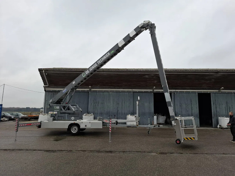 KLAAS ALU-KRANBAU GMBH K400 RSX - Derek menara: gambar 1 KLAAS ALU-KRANBAU GMBH K400 RSX - Derek menara: gambar 1