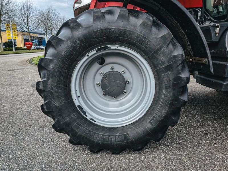 Massey Ferguson 5711 VB-V64D23LA712A - Traktor: gambar 4 Massey Ferguson 5711 VB-V64D23LA712A - Traktor: gambar 4