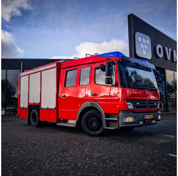 Mercedes-Benz - Truk pemadam kebakaran: gambar 1 Mercedes-Benz - Truk pemadam kebakaran: gambar 1