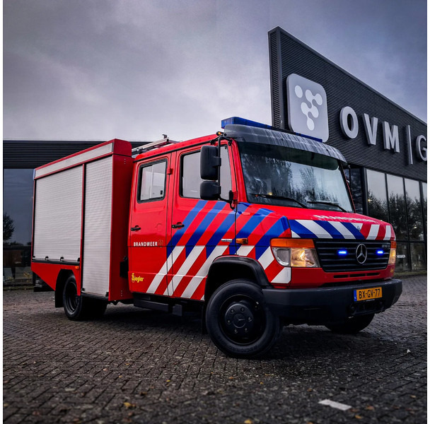 Mercedes-Benz  - Truk pemadam kebakaran: gambar 1 Mercedes-Benz  - Truk pemadam kebakaran: gambar 1