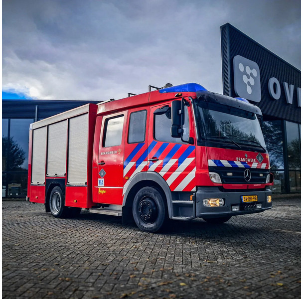 Mercedes-Benz NG 1626 V8 - Truk pemadam kebakaran: gambar 1 Mercedes-Benz NG 1626 V8 - Truk pemadam kebakaran: gambar 1