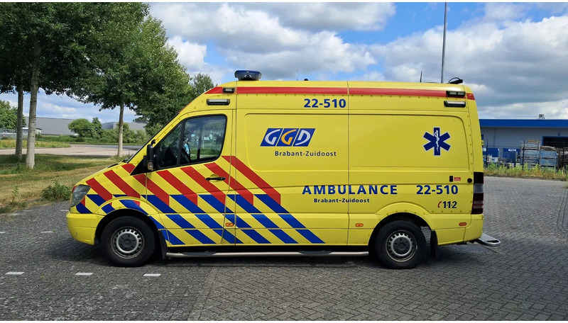 Mercedes-Benz Sprinter Sprinter - Ambulans: gambar 4 Mercedes-Benz Sprinter Sprinter - Ambulans: gambar 4