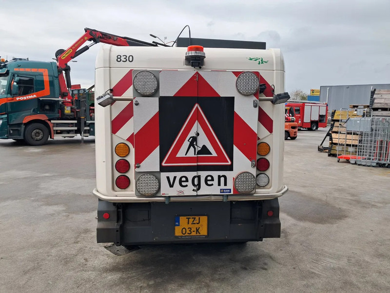 Ravo 540 540 - Penyapu jalan: gambar 4 Ravo 540 540 - Penyapu jalan: gambar 4