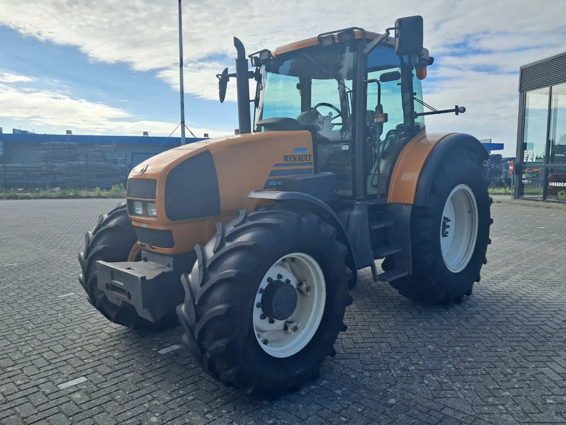 Renault ARES 640 RZ ARES 640 RZ - Traktor: gambar 3 Renault ARES 640 RZ ARES 640 RZ - Traktor: gambar 3