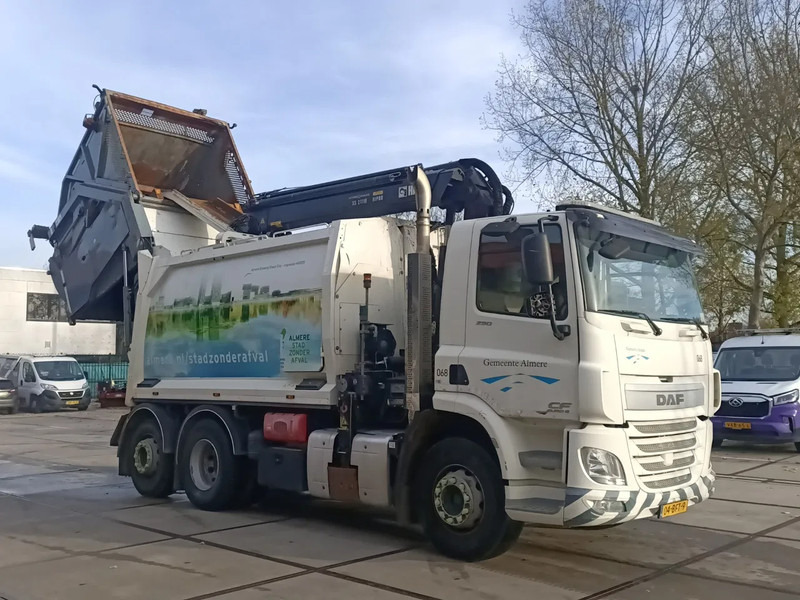 DAF CF 290 CF290 FAN met boven laadkraan Hiab XS211W Hipro - Truk: gambar 4 DAF CF 290 CF290 FAN met boven laadkraan Hiab XS211W Hipro - Truk: gambar 4