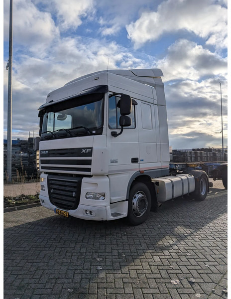 DAF XF 105 FT XF105 - Truk: gambar 1 DAF XF 105 FT XF105 - Truk: gambar 1
