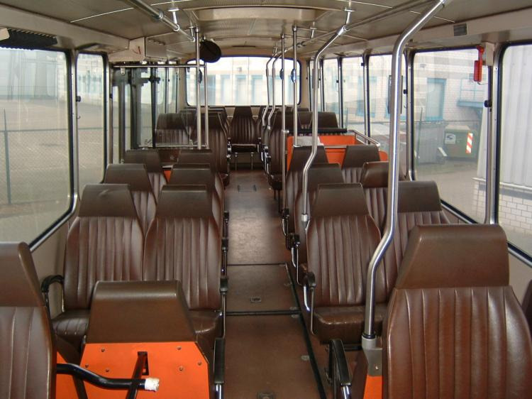 Diverse banken voor Den Oudsten MB 200 en SB 220 - Tempat duduk untuk Bus: gambar 1 Diverse banken voor Den Oudsten MB 200 en SB 220 - Tempat duduk untuk Bus: gambar 1