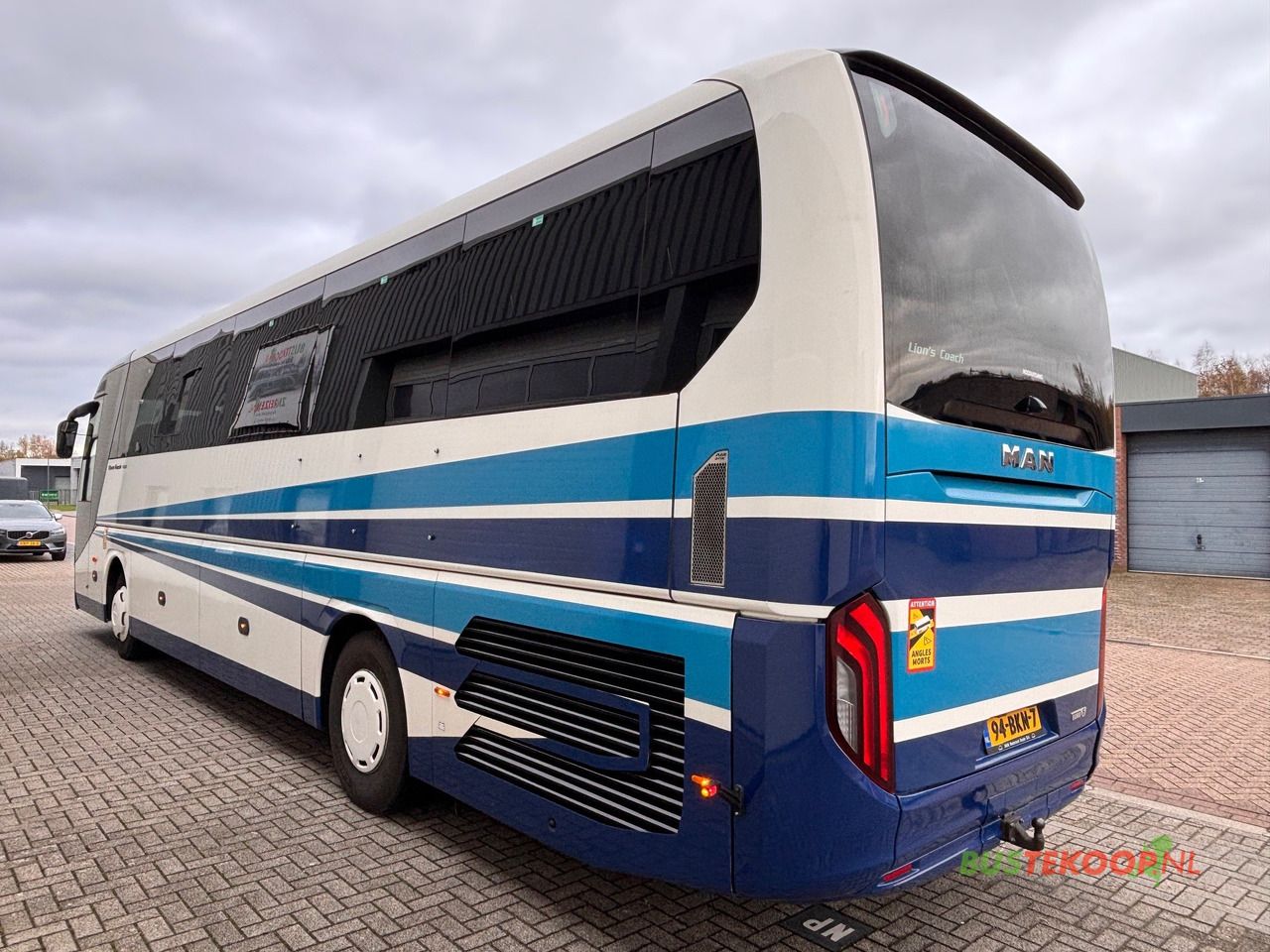 MAN R 07 Lion's Coach - Bus pariwisata: gambar 4 MAN R 07 Lion's Coach - Bus pariwisata: gambar 4
