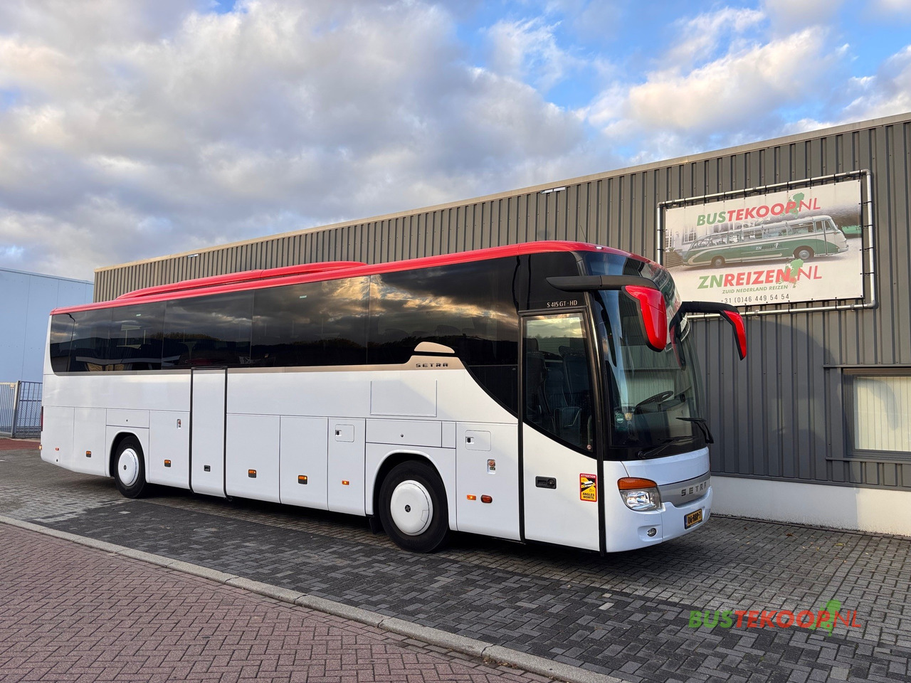 SETRA S 415GT-HD - Bus pariwisata: gambar 1 SETRA S 415GT-HD - Bus pariwisata: gambar 1