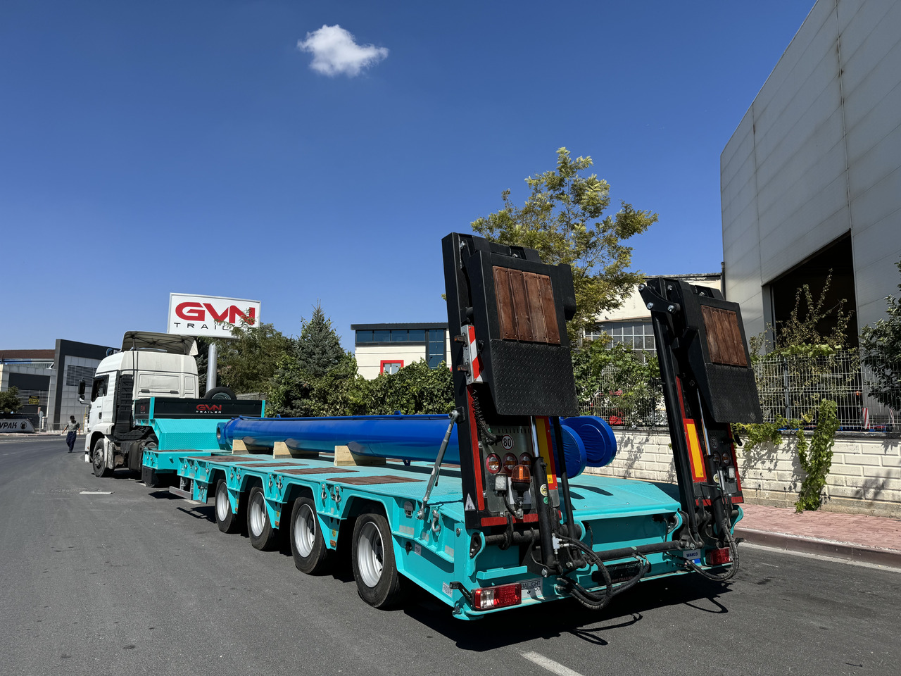 GVN Trailer 4 AXLE EXTENDABLE LOWBED - Semi-trailer low bed: gambar 1 GVN Trailer 4 AXLE EXTENDABLE LOWBED - Semi-trailer low bed: gambar 1