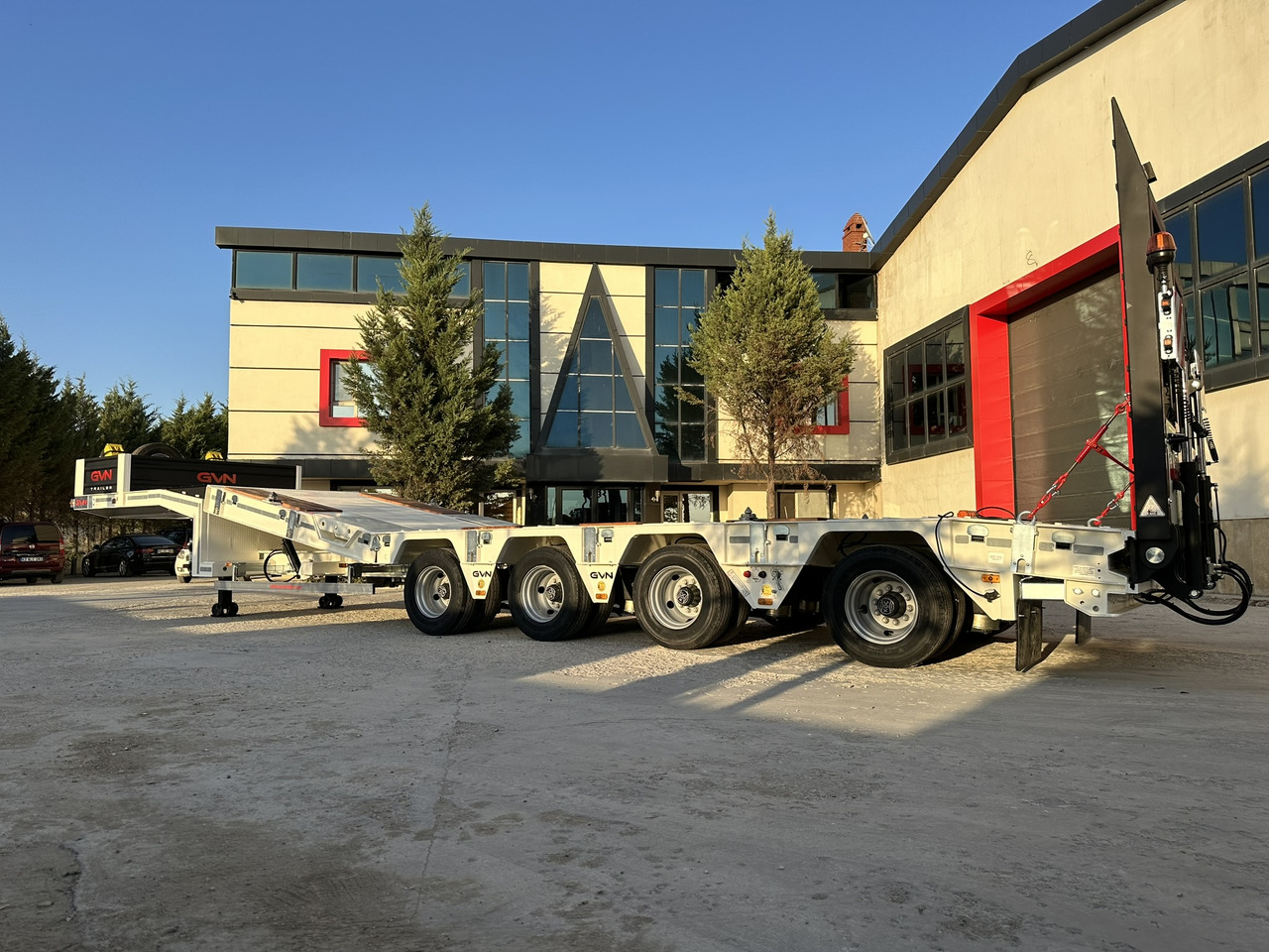 Semi-trailer low bed baru GVN Trailer 4 AXLE HYDRAULIC PLATFORM LOWBED: gambar 14