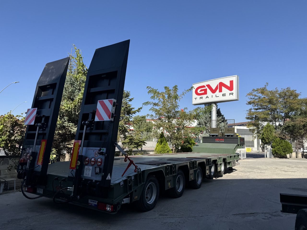 GVN Trailer 5 AXLE LOWBED - Semi-trailer low bed: gambar 5 GVN Trailer 5 AXLE LOWBED - Semi-trailer low bed: gambar 5
