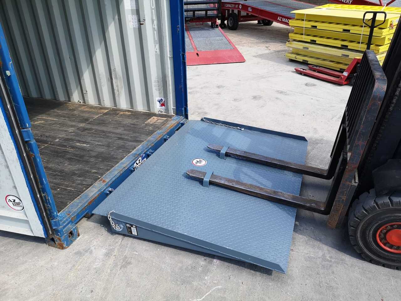 AZ RAMP HCNN08 - Memuat ramp: gambar 3 AZ RAMP HCNN08 - Memuat ramp: gambar 3