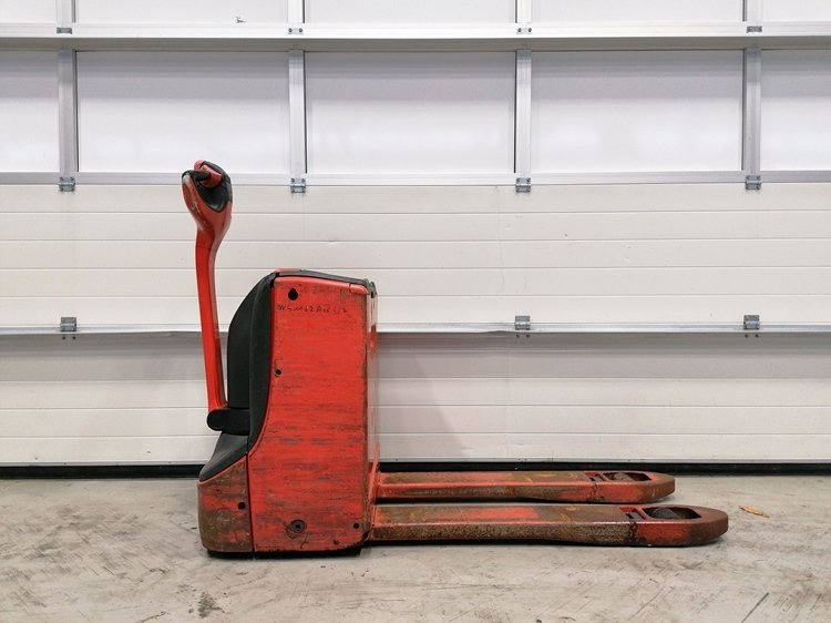 Used Electric Pallet Truck-Fenwick-T16 - Truk pallet: gambar 5 Used Electric Pallet Truck-Fenwick-T16 - Truk pallet: gambar 5