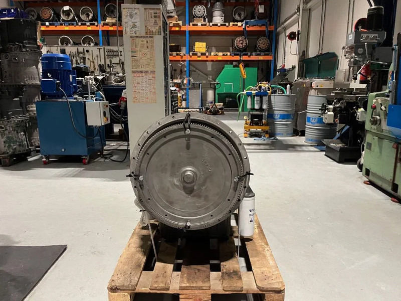 Volvo PT1662 - Gearbox: gambar 2 Volvo PT1662 - Gearbox: gambar 2