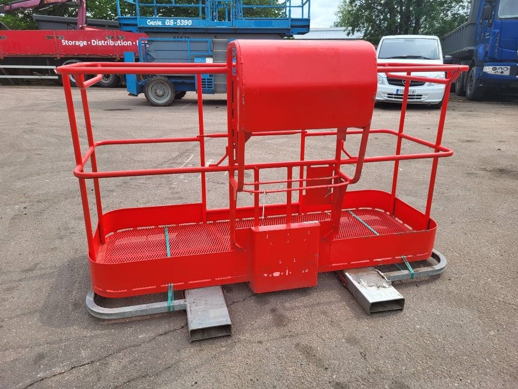 Manitou 200 ATJ kori - Lift tiang vertikal: gambar 5 Manitou 200 ATJ kori - Lift tiang vertikal: gambar 5