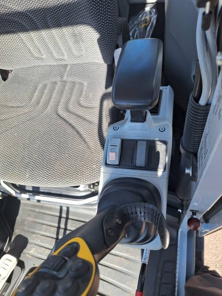Ekskavator mini Wacker Neuson EZ 53: gambar 25