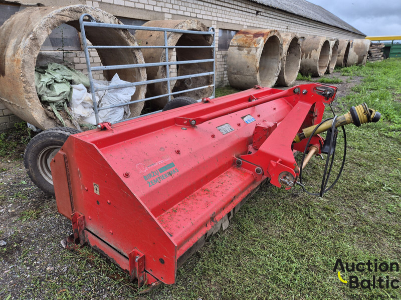 Becchio & Mandrile Becchio TM 280 - Mesin pemotong chopper/ Mulcher: gambar 4 Becchio & Mandrile Becchio TM 280 - Mesin pemotong chopper/ Mulcher: gambar 4