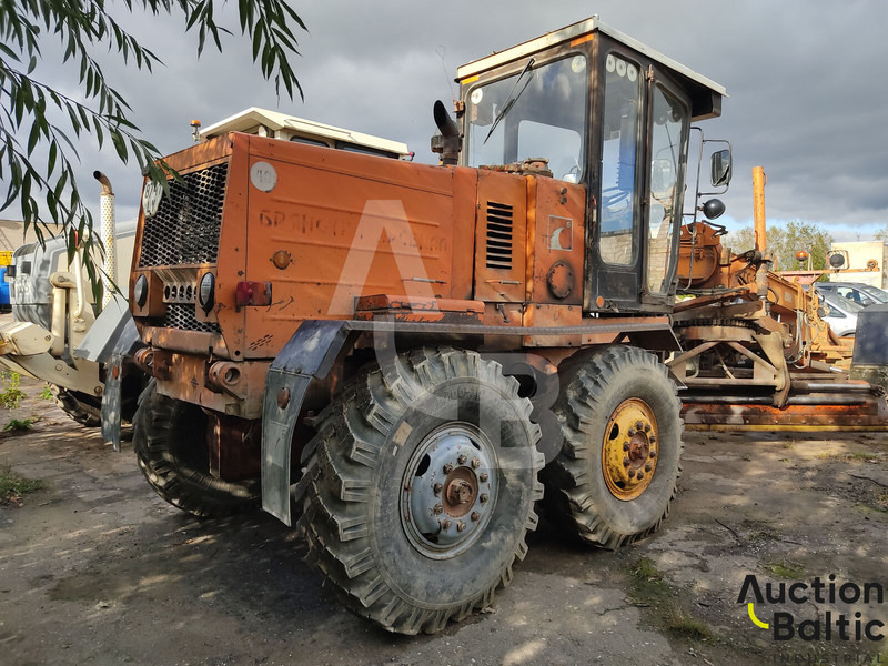 Brianskij Arsenal GS-14.02 - Grader: gambar 4 Brianskij Arsenal GS-14.02 - Grader: gambar 4