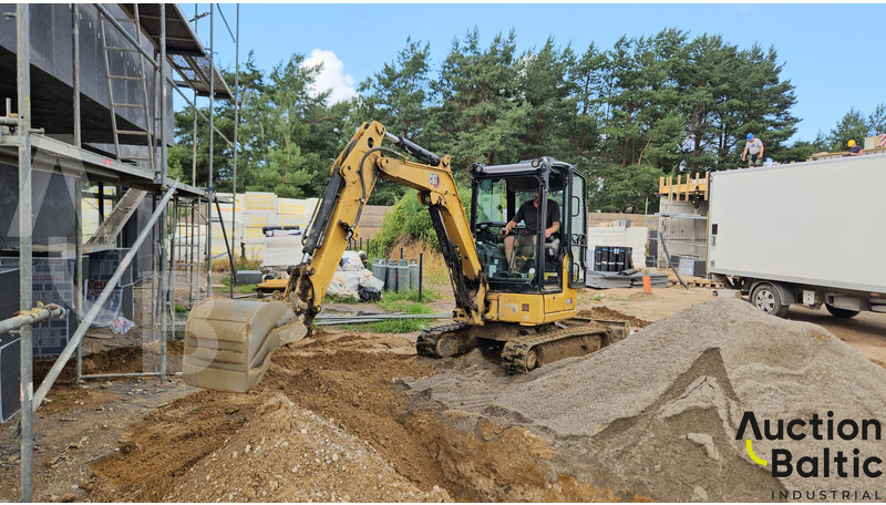 Caterpillar 303 CR - Ekskavator mini: gambar 1 Caterpillar 303 CR - Ekskavator mini: gambar 1