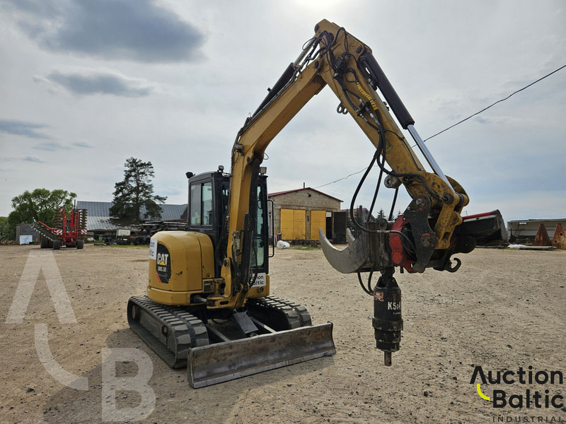 Caterpillar 305.5E2CR - Ekskavator mini: gambar 2 Caterpillar 305.5E2CR - Ekskavator mini: gambar 2
