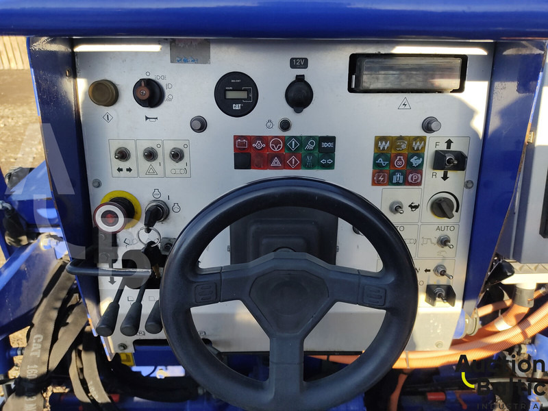 Caterpillar AP 255 E - Paver aspal: gambar 5 Caterpillar AP 255 E - Paver aspal: gambar 5