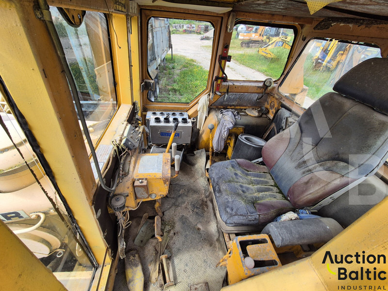 Caterpillar - Bulldozer: gambar 5 Caterpillar - Bulldozer: gambar 5