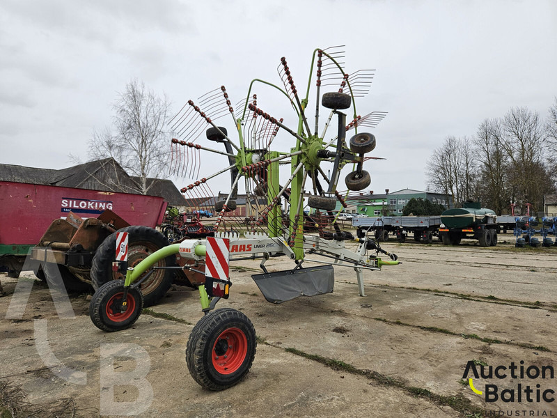 Claas Liner 2600 - Tedder/ Menyapu: gambar 3 Claas Liner 2600 - Tedder/ Menyapu: gambar 3