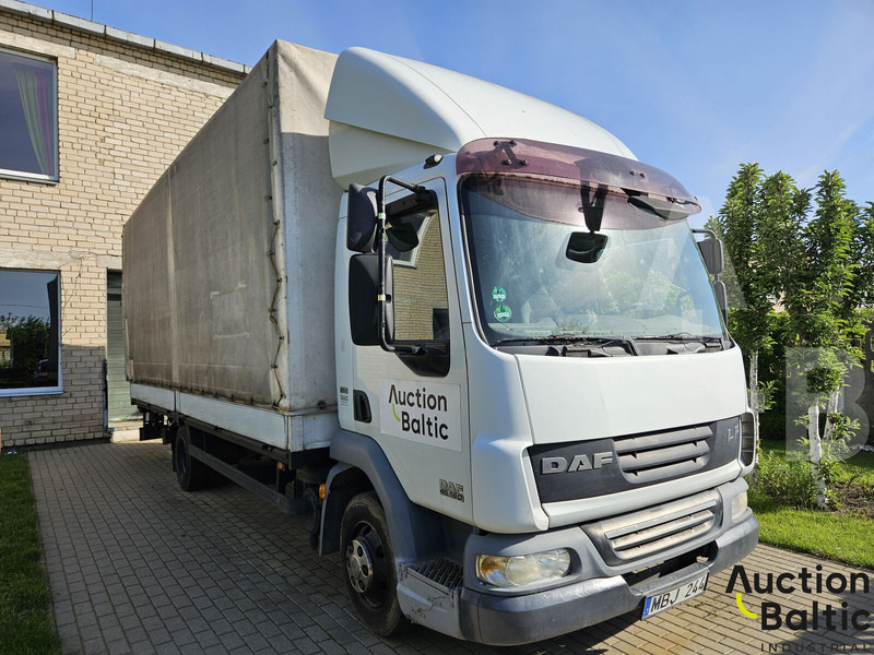 DAF 45.160 - Truk dengan terpal samping: gambar 2 DAF 45.160 - Truk dengan terpal samping: gambar 2
