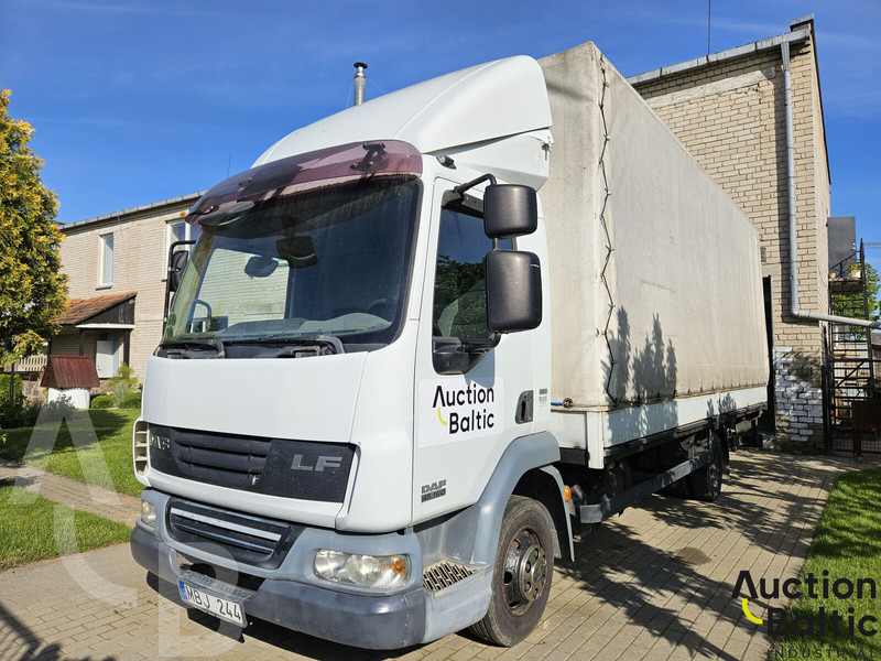 DAF 45.160 - Truk dengan terpal samping: gambar 1 DAF 45.160 - Truk dengan terpal samping: gambar 1