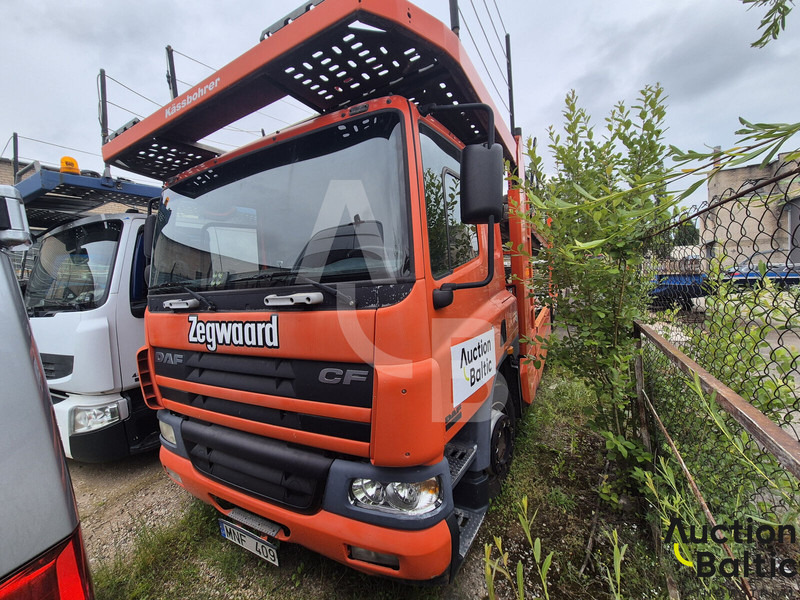 DAF AE75PC - Truk pengangkut mobil: gambar 1 DAF AE75PC - Truk pengangkut mobil: gambar 1