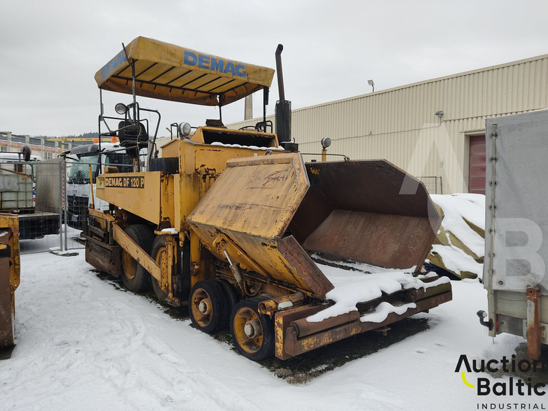 Demag DF 120 P - Paver aspal: gambar 1 Demag DF 120 P - Paver aspal: gambar 1