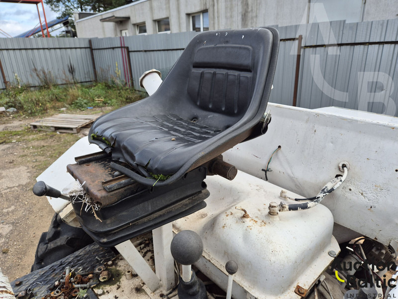 Ei Attachments 09.NH.2750 - Grader: gambar 5 Ei Attachments 09.NH.2750 - Grader: gambar 5