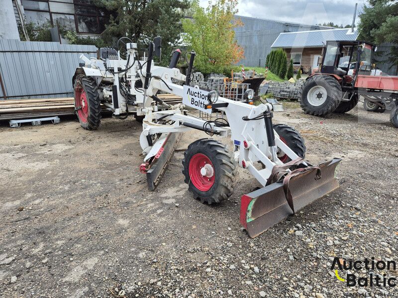 Ei Attachments 09.NH.2750 - Grader: gambar 2 Ei Attachments 09.NH.2750 - Grader: gambar 2