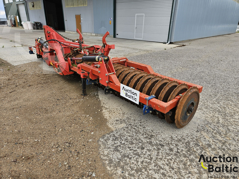 Gregoire Besson Gregoire-Besson DLRE 600 - Rol pertanian: gambar 2 Gregoire Besson Gregoire-Besson DLRE 600 - Rol pertanian: gambar 2
