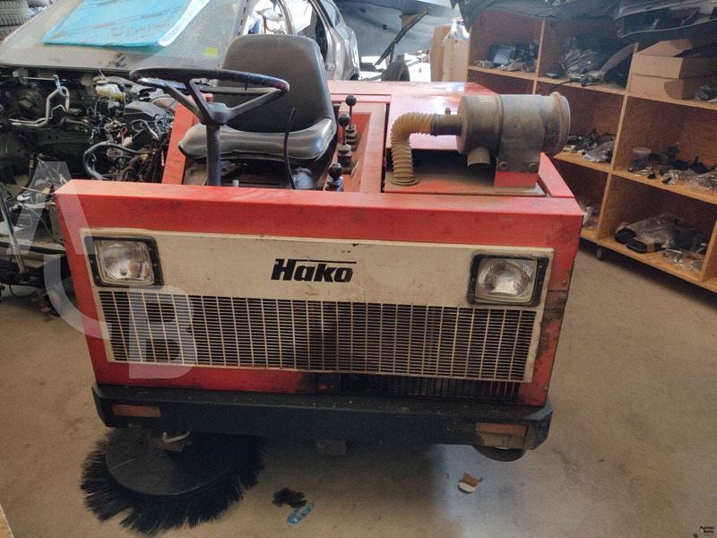 Hako Jonas 1500 - Penyapu jalan: gambar 3 Hako Jonas 1500 - Penyapu jalan: gambar 3
