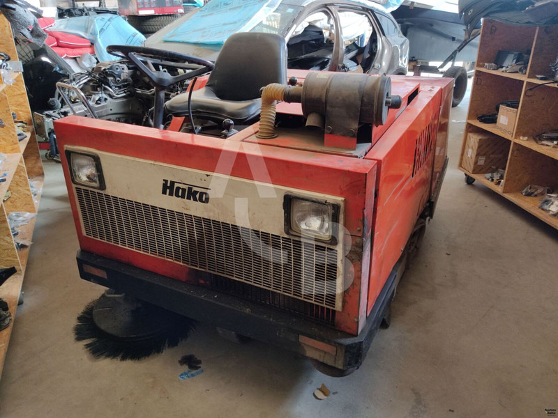 Hako Jonas 1500 - Penyapu jalan: gambar 1 Hako Jonas 1500 - Penyapu jalan: gambar 1